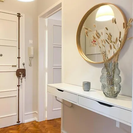 Apartment Uptown Stylish *