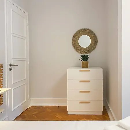 Uptown Stylish * Лиссабон