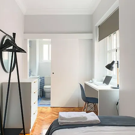 Uptown Stylish * Lisbon